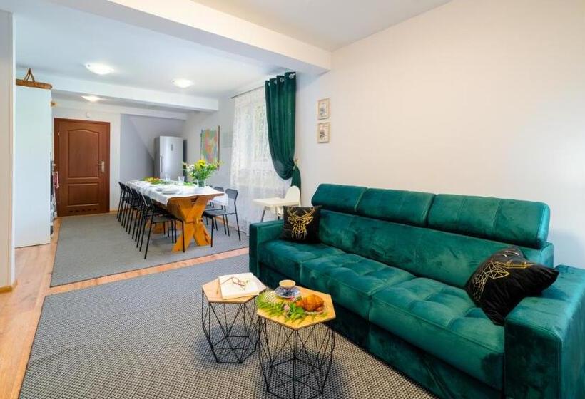 مبيت وإفطار Leśniczówka Pod śnieżką