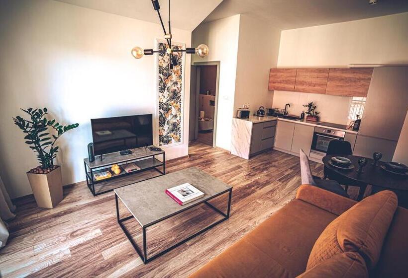 تختخواب و صبحانه The Loft   Garncarska 1