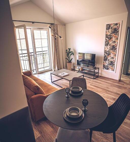 تختخواب و صبحانه The Loft   Garncarska 1