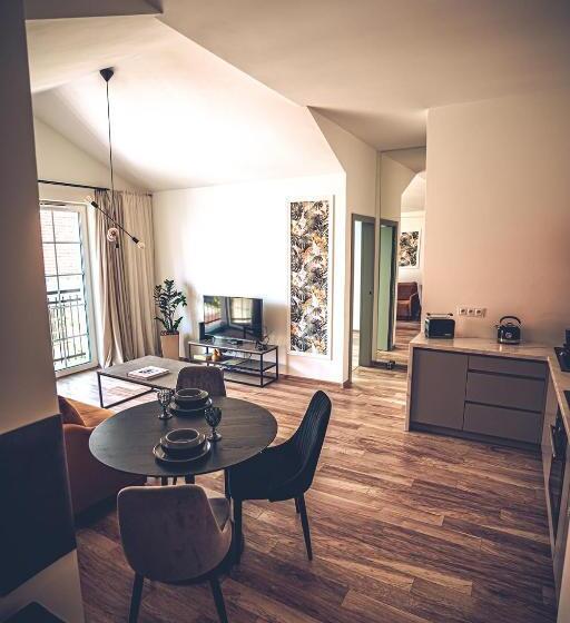 تختخواب و صبحانه The Loft   Garncarska 1