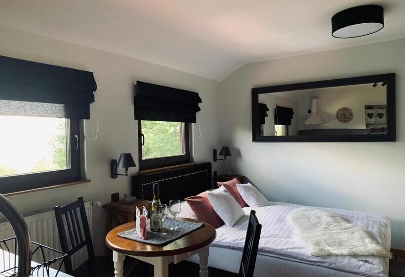 تختخواب و صبحانه Willa Karkonoska