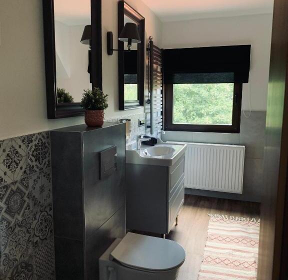 تختخواب و صبحانه Willa Karkonoska