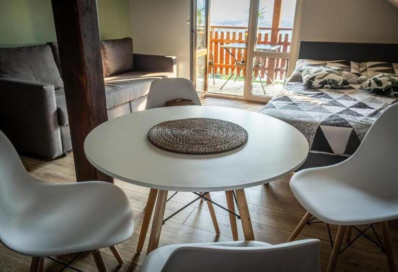 Bed and Breakfast Zajazd Izabela