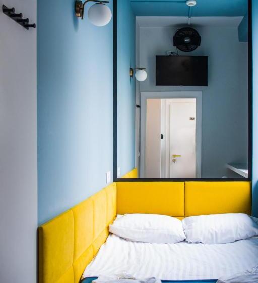 هتل کپسول Kapsuå‚y Bello Aparthostel