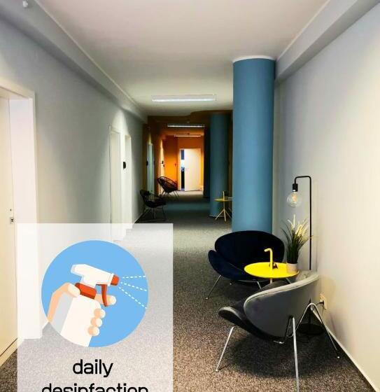 هتل کپسول Kapsuå‚y Bello Aparthostel