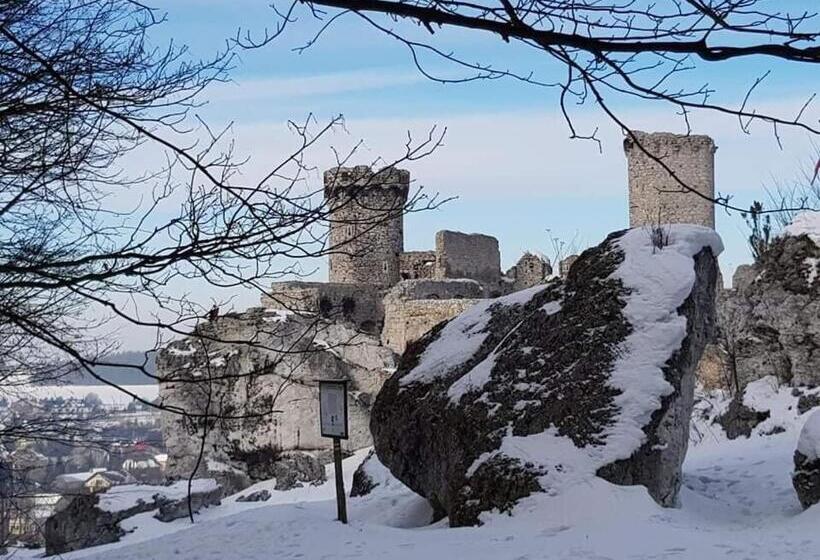 فندق Pokoje Przy Zamku