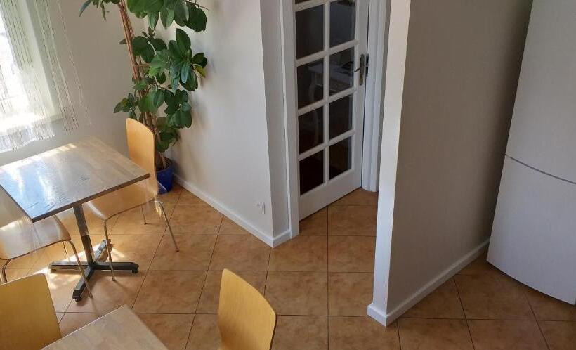 پانسیون Apartamenty I Pokoje Gościnne Kołodziejówka