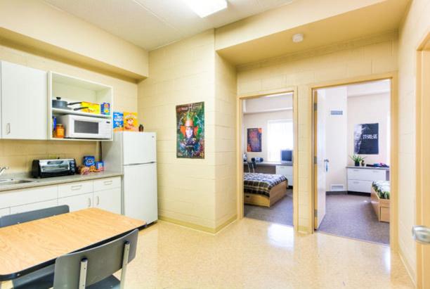 هاستل Residence & Conference Centre   Sudbury North