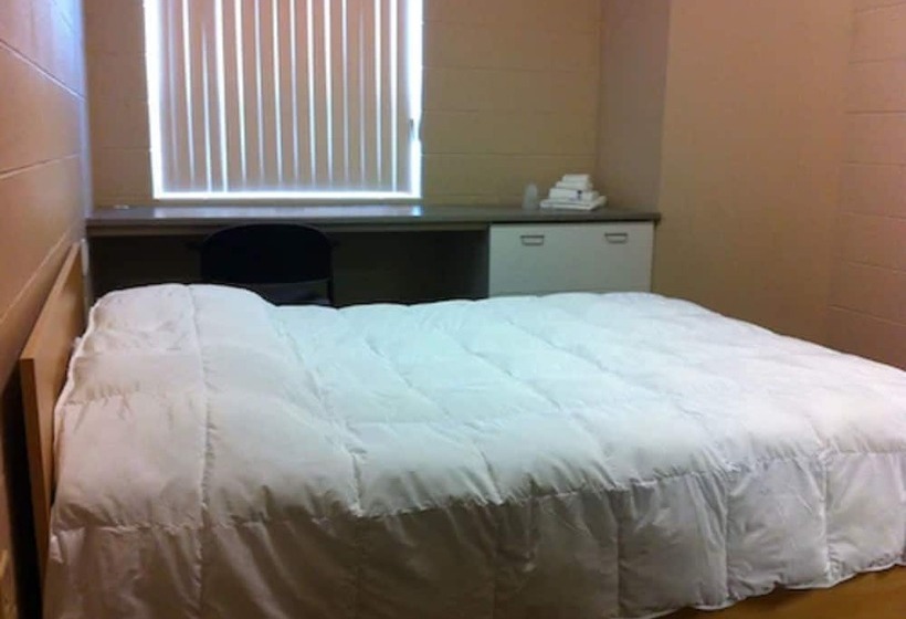 هاستل Residence & Conference Centre   Sudbury North