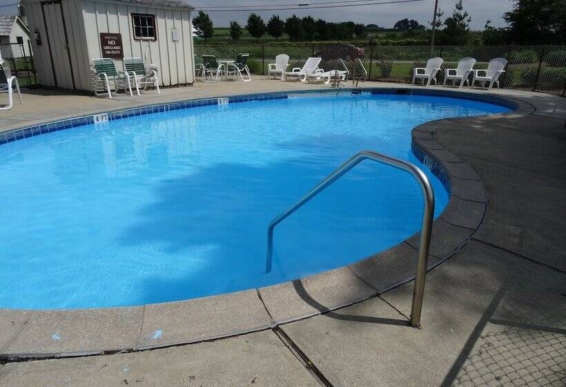 Amish Country Motel