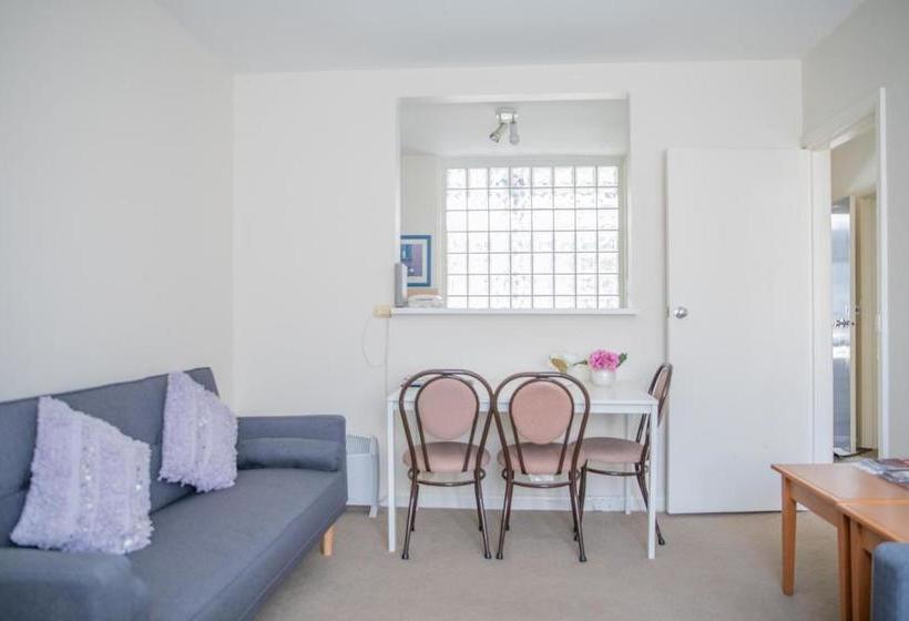 Barkly Apartments