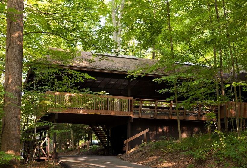 住宿加早餐  The Inn At Honey Run