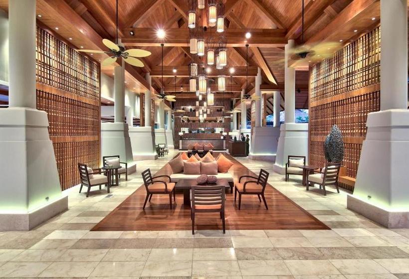 هتل Hilton Ngapali Resort & Spa