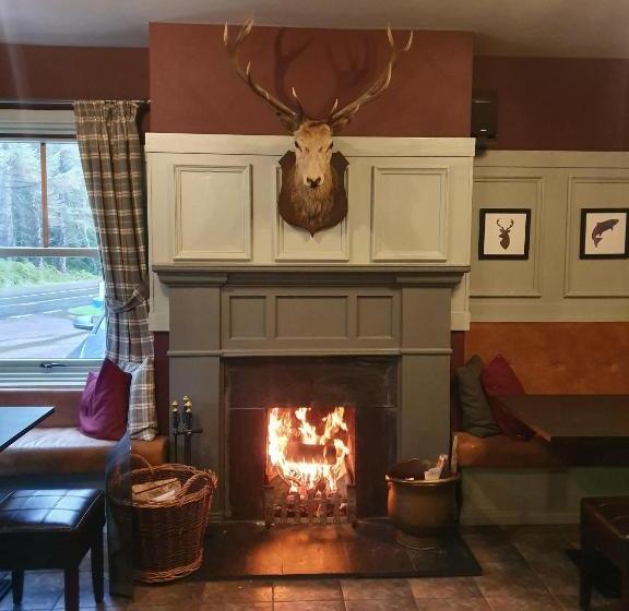 酒店 Lochailort Inn