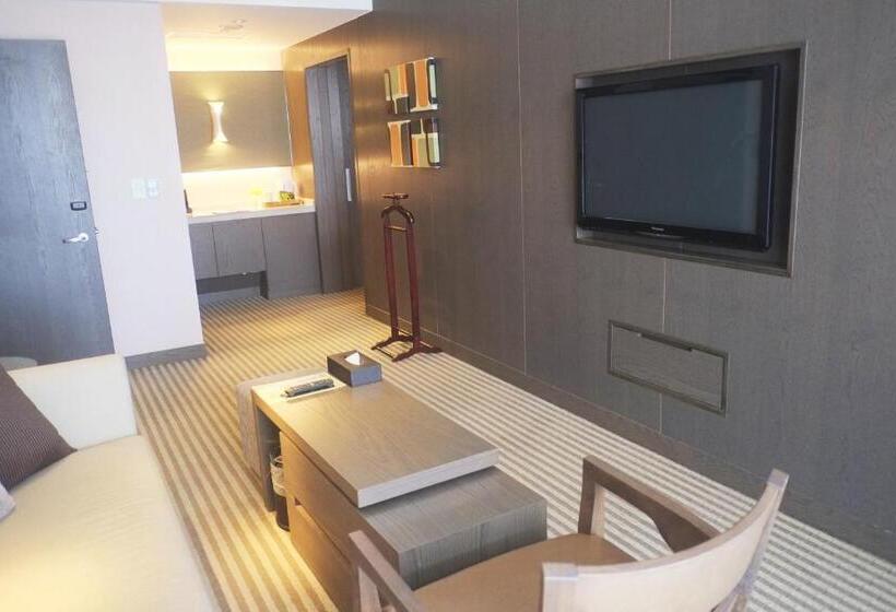 Park City Hotel   Luzhou Taipei