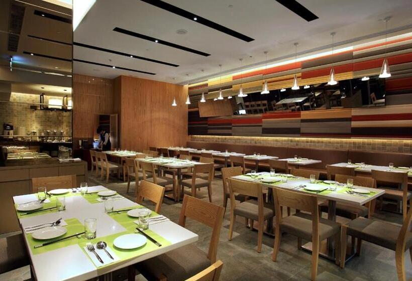 Park City Hotel   Luzhou Taipei