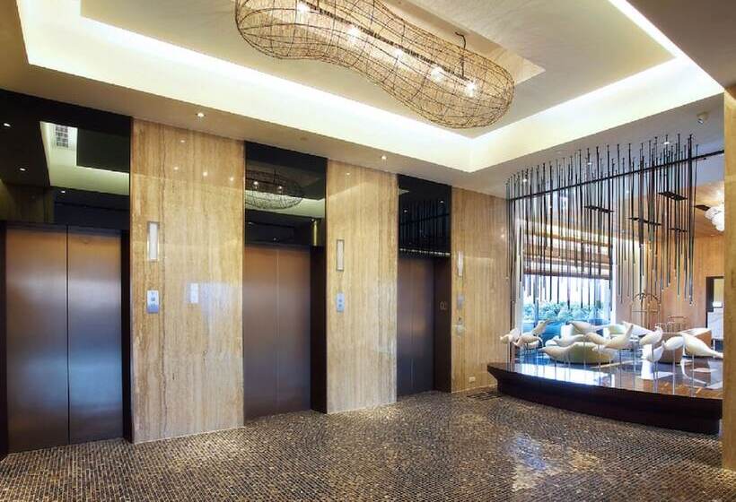 Park City Hotel   Luzhou Taipei