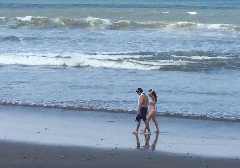 هتل Sabas Beach Resort