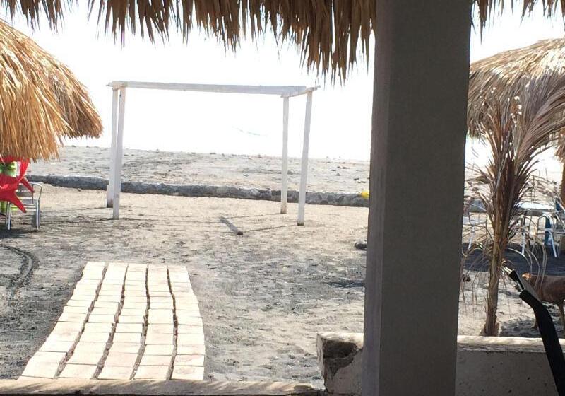 هتل Sabas Beach Resort