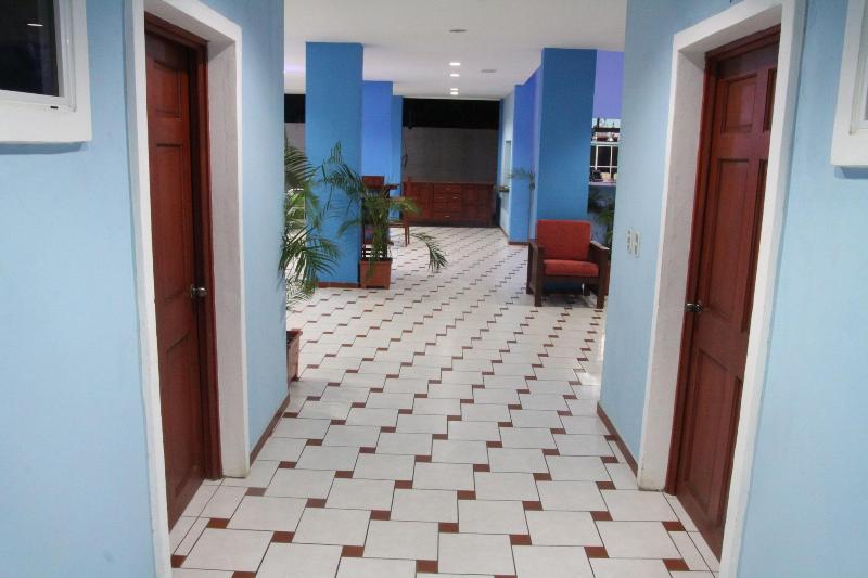 هتل Sabas Beach Resort