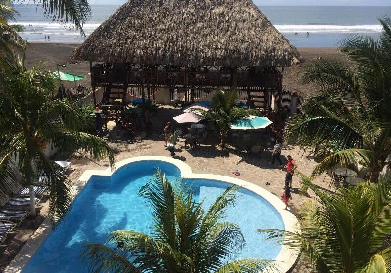 هتل Sabas Beach Resort