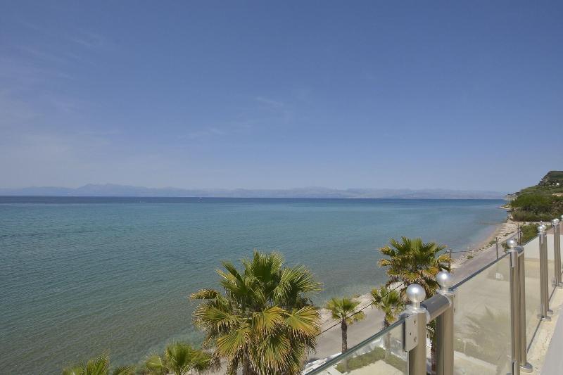 هتل Sidari Beach