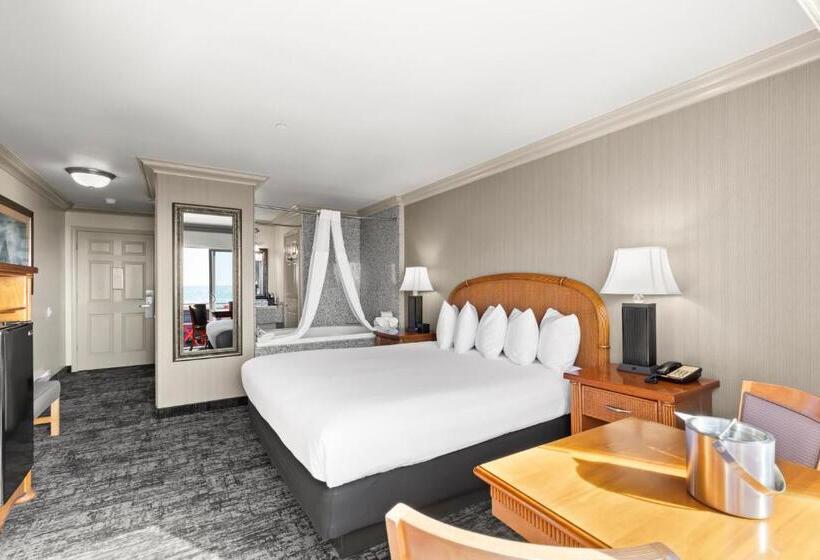 فندق Surf And Sand Lodge