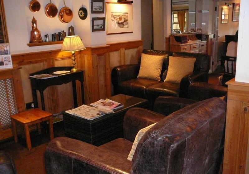 فندق The King William Iv Country Inn & Restaurant