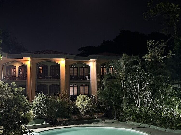 هتل Trapp Family Country Inn
