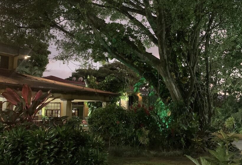 هتل Trapp Family Country Inn
