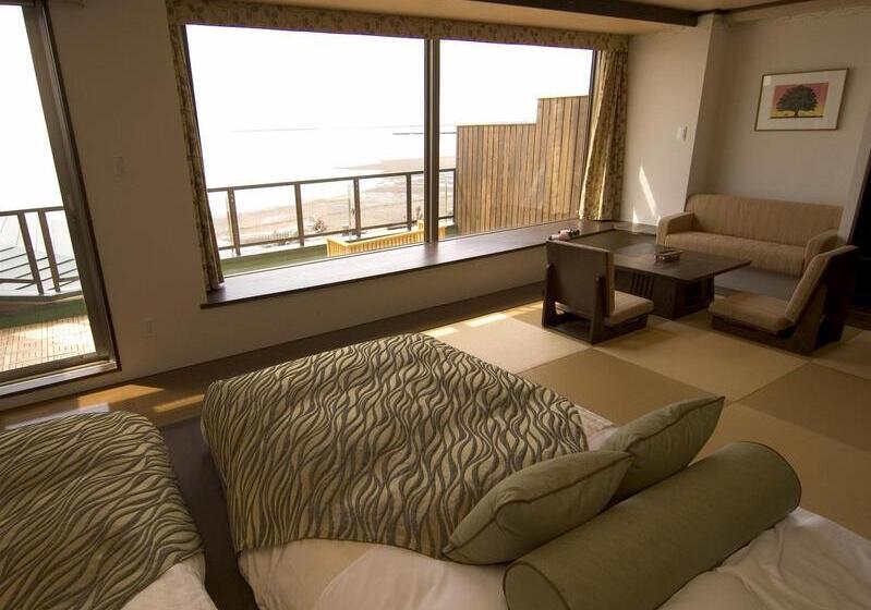 Lake Saroma Tsuruga Resort