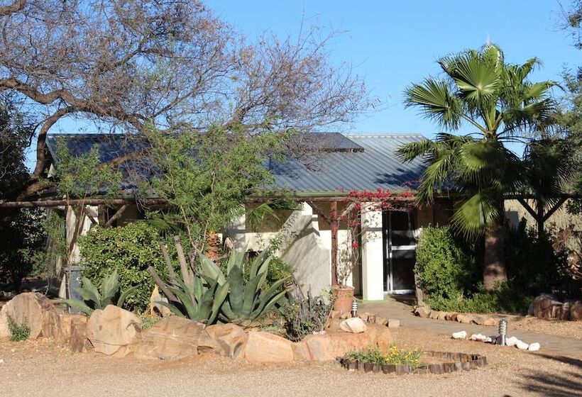 Pension Etango Ranch Guest Farm