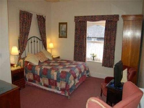 بنسيون Hunters Way