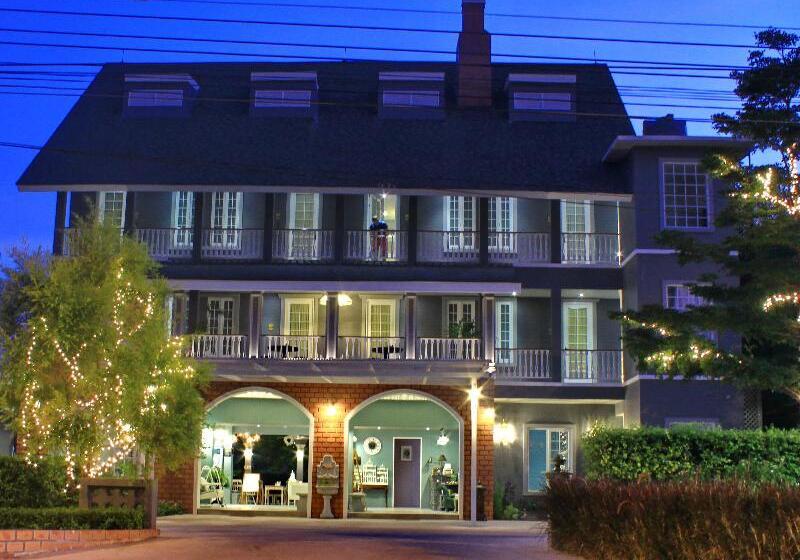 Perennial Resort