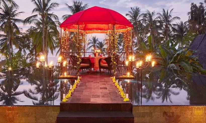استراحتگاه Kupu Kupu Phangan Beach Villas & Spa