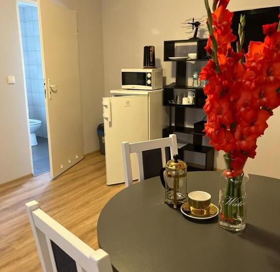 ユースホステル Apartament Adabet