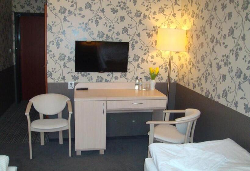 ユースホステル Zajazd Mat