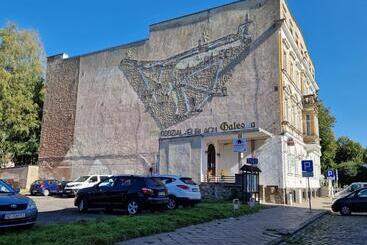 تختخواب و صبحانه Galeona   Hotel Turystyczny