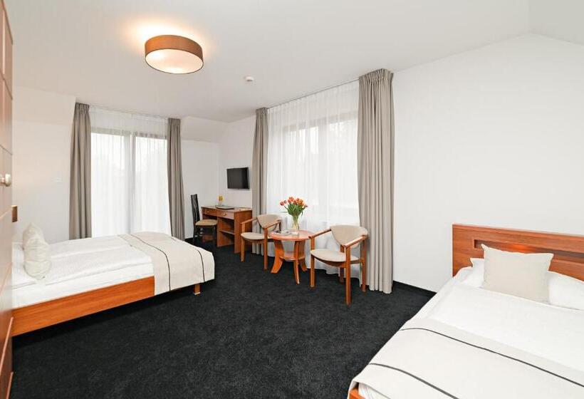 住宿加早餐  Pensjonat Gieland Koło Mrągowa