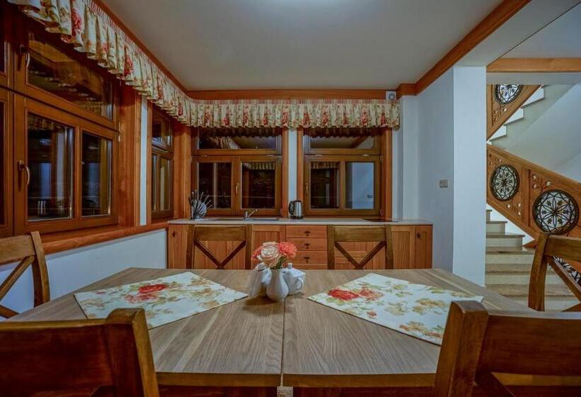 تختخواب و صبحانه Willa Pod Miedzą 200 M Do Term