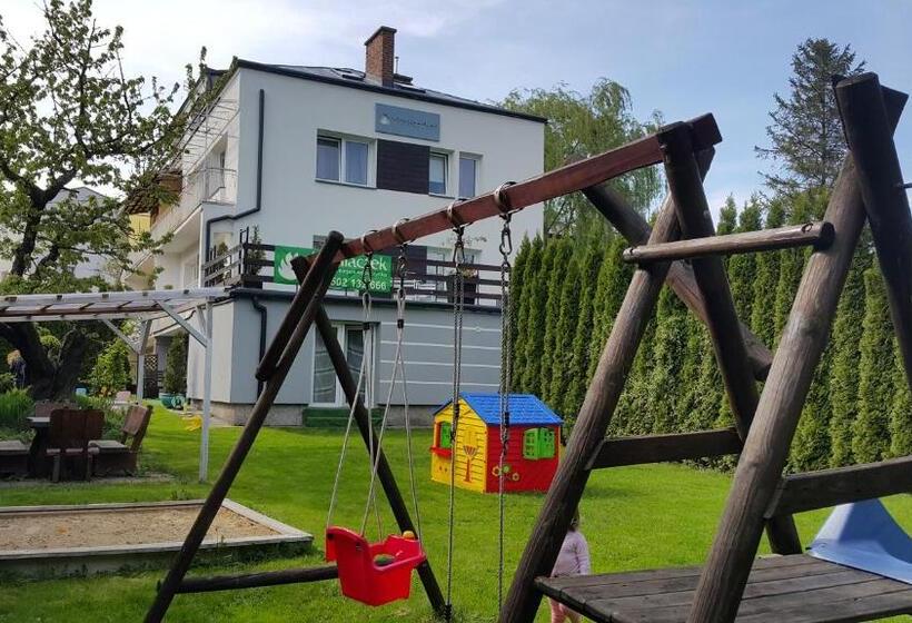 هتل Agroturystyka Bliźniaczek