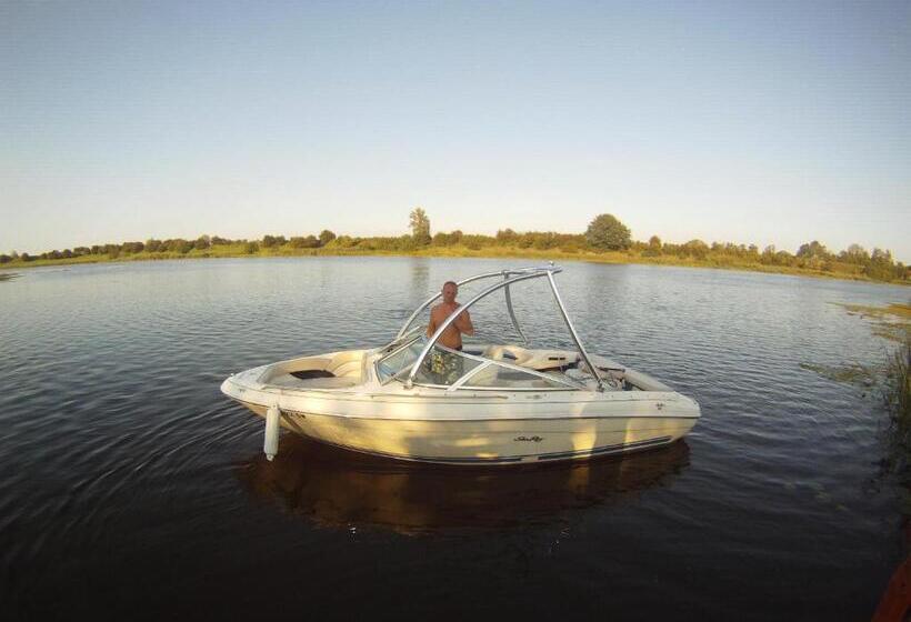 ホテル Bajanówka