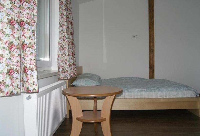 ホテル Bajanówka