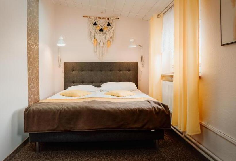 ユースホステル Browar Osjann   Pokoje Gościnne