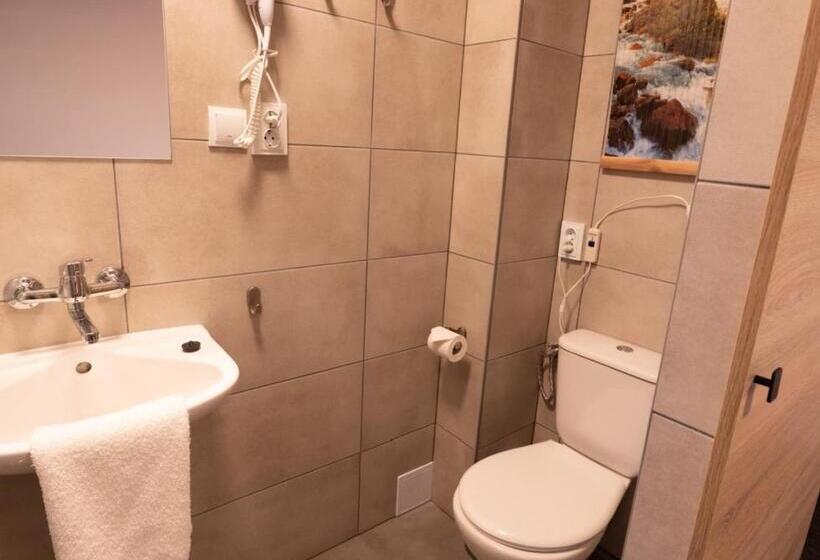 Bed and Breakfast Ada