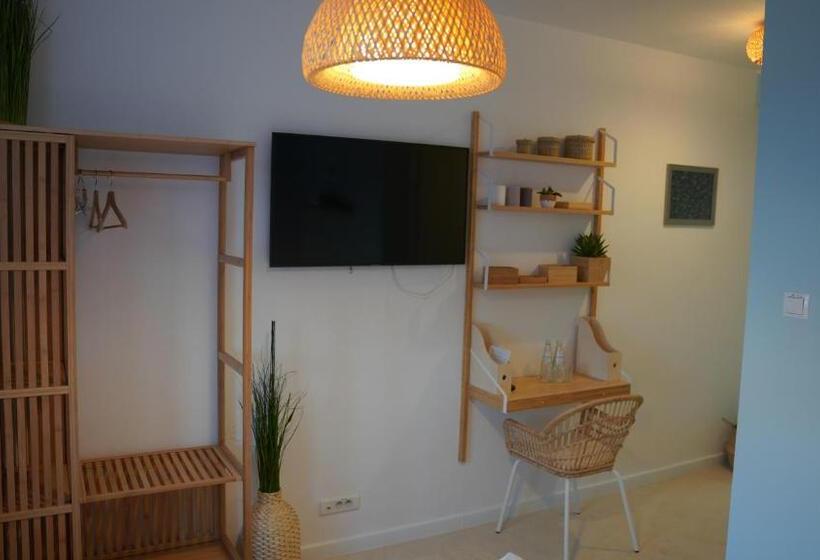 تختخواب و صبحانه Mcew Studnia