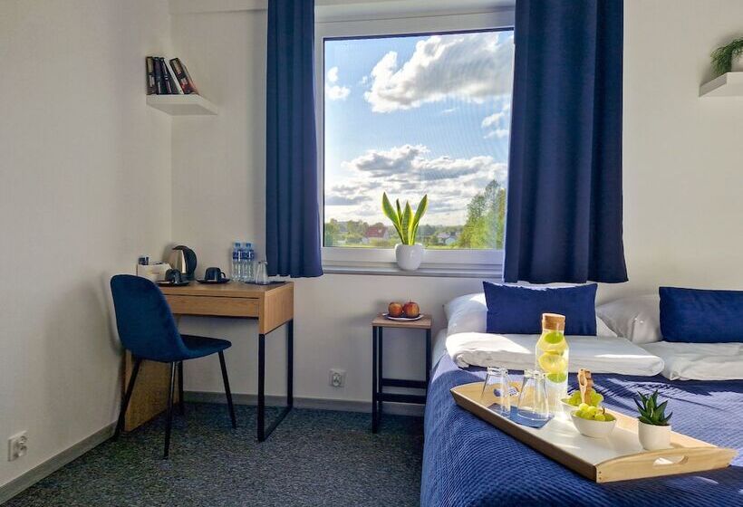 تختخواب و صبحانه Mile Gdansk Airport & Parking Długoterminowy