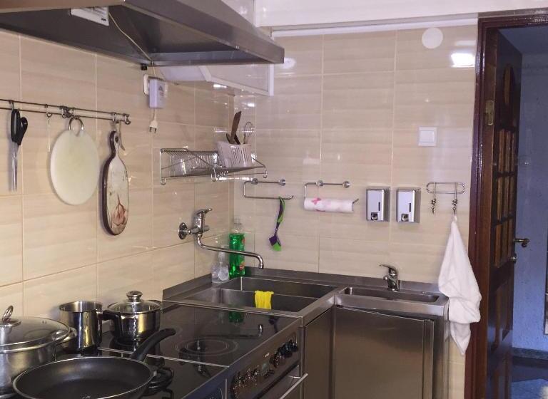 تختخواب و صبحانه Villa Almira