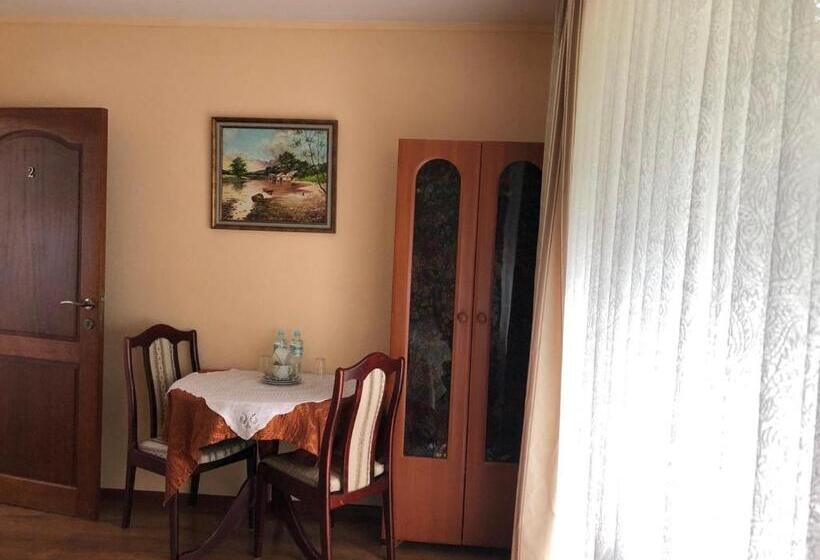 تختخواب و صبحانه Villa Almira