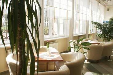 Dworek Brodowo Restauracja Hotel Przyjęcia